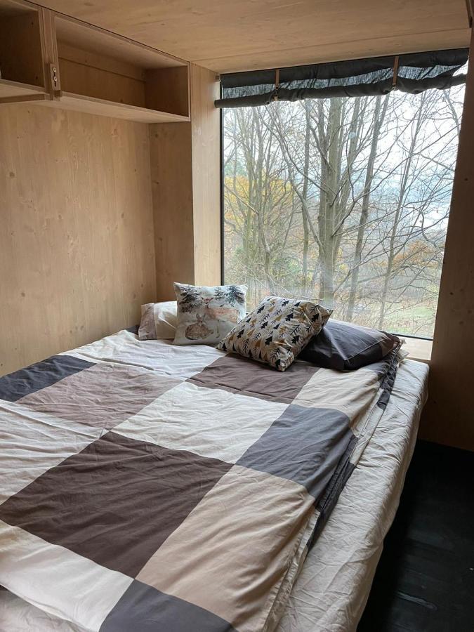 Posed Na Strani Hotel Kninicky Kültér fotó