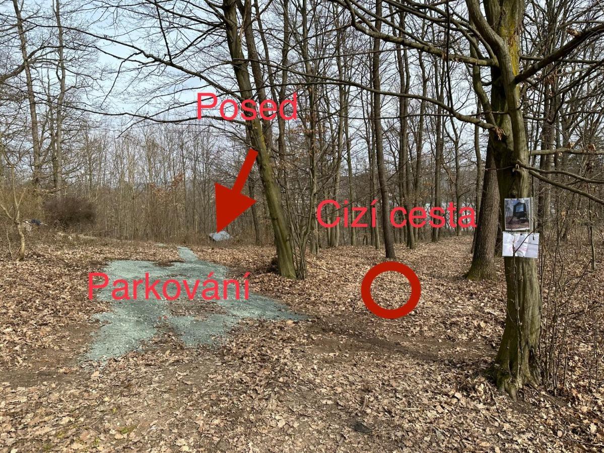 Posed Na Strani Hotel Kninicky Kültér fotó